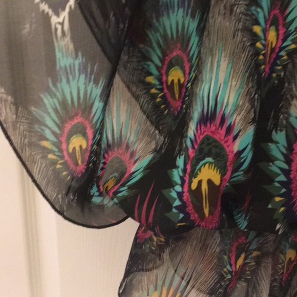 Lilly Lou Peacock Wing Blouse - Picture 6 of 8